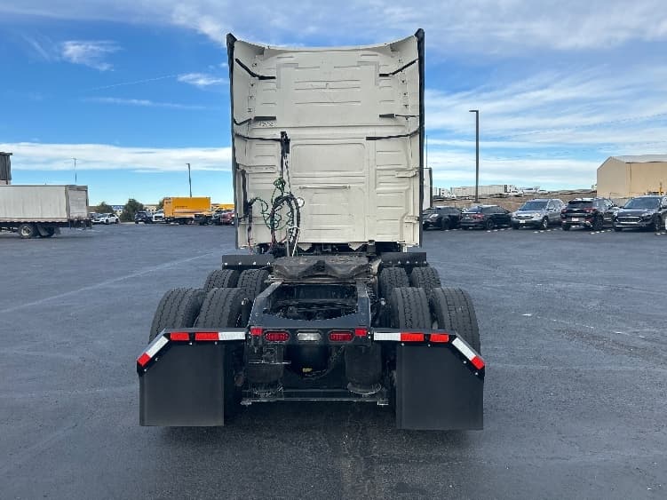 2023 Volvo VNL 760 — photo 6