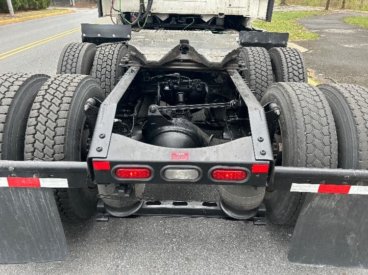 2023 Volvo VNL 760 — photo 6