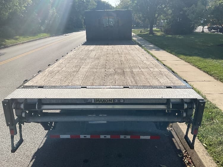 2023 Hino L6 — photo 8