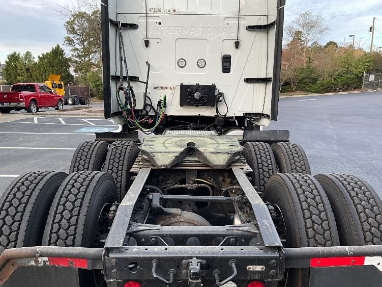 2023 International LT — photo 6