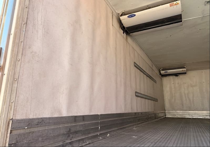 2020 Freightliner M2 106 — photo 10