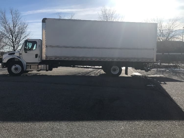 2022 Freightliner M2 106 — photo 4