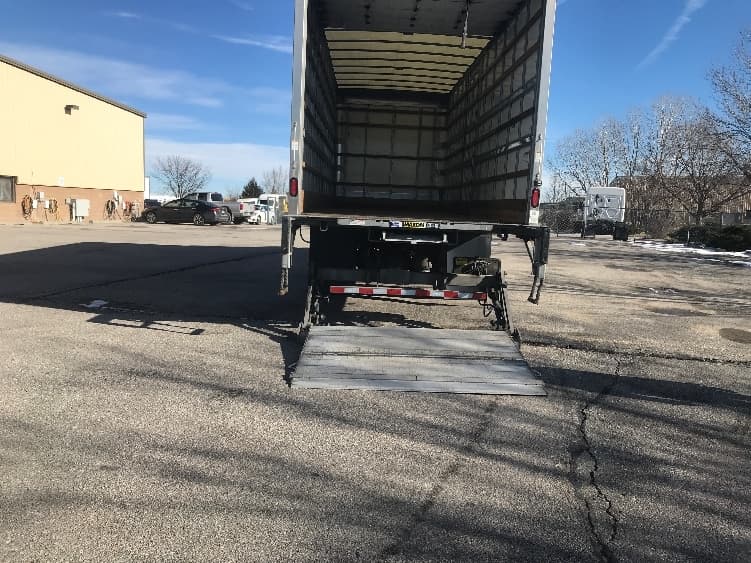 2022 Freightliner M2 106 — photo 9