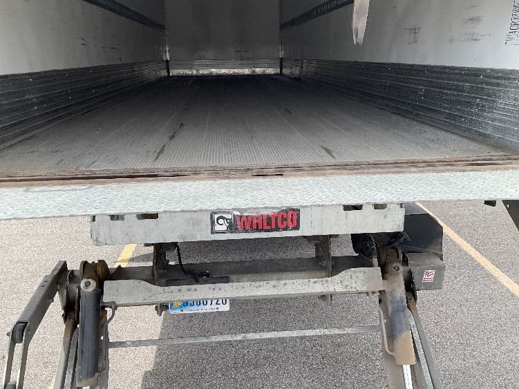 2023 Freightliner M2 106 — photo 10