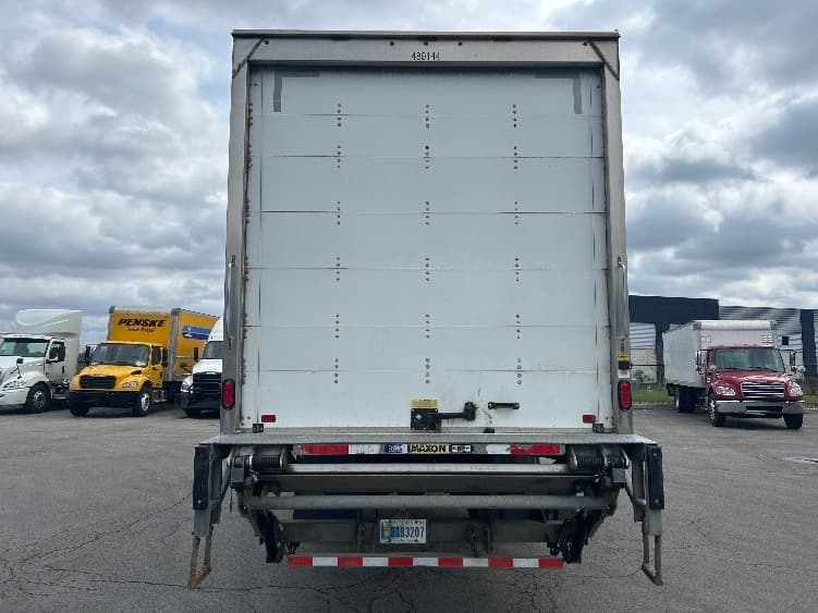 2022 Freightliner M2 106 — photo 7