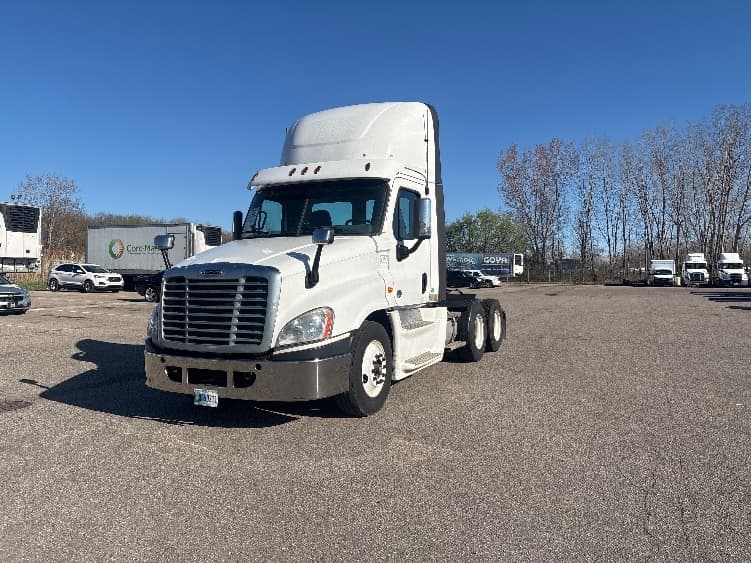 2020 Freightliner Cascadia — photo 3