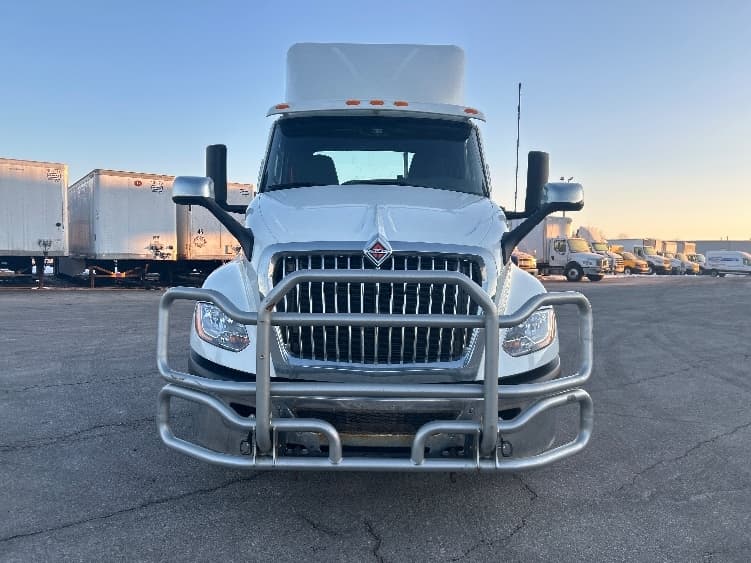 2020 International LT — photo 2
