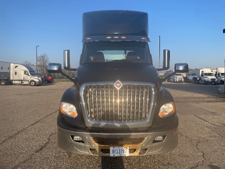 2020 International LT — photo 2
