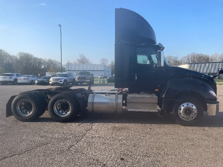 2020 International LT — photo 8