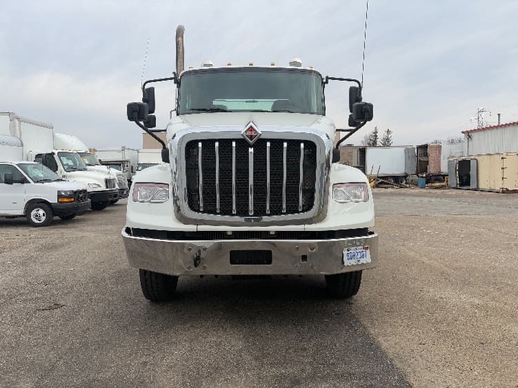 2021 International HX — photo 2