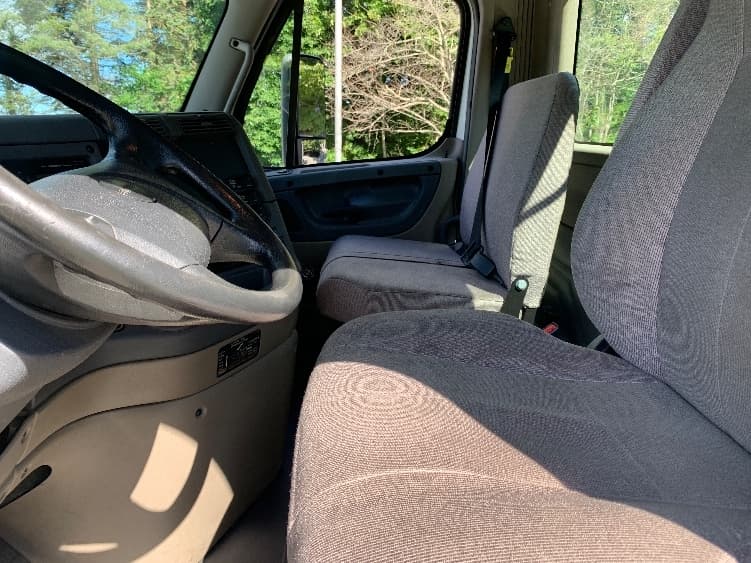 2017 Freightliner Cascadia — photo 10