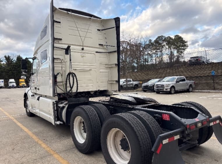 2023 Volvo VNL 760 — photo 5