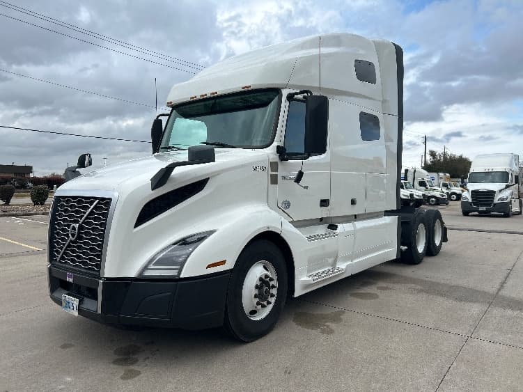 2023 Volvo VNL 760 — photo 3