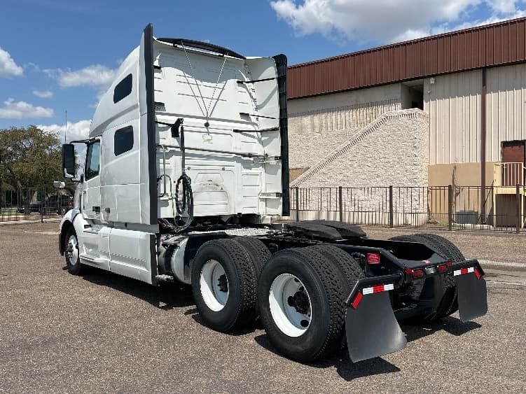 2023 Volvo VNL 760 — photo 5