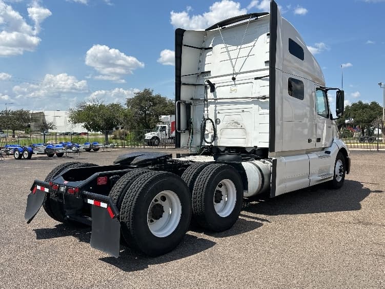 2023 Volvo VNL 760 — photo 7