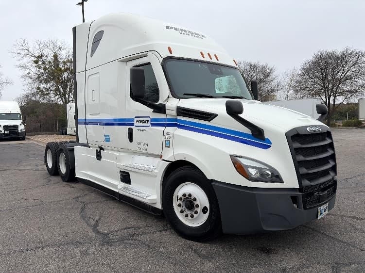 2023 Freightliner Cascadia
