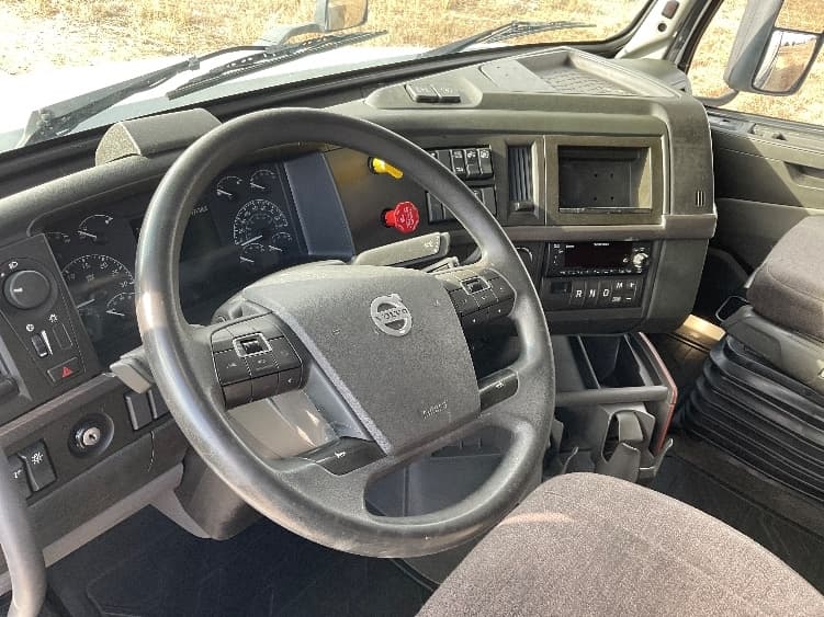 2023 Volvo VNL 760 — photo 10