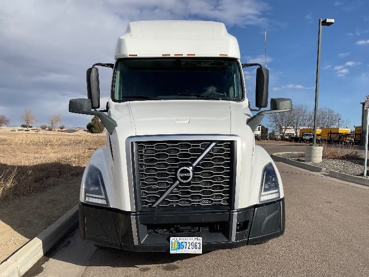 2023 Volvo VNL 760 — photo 2
