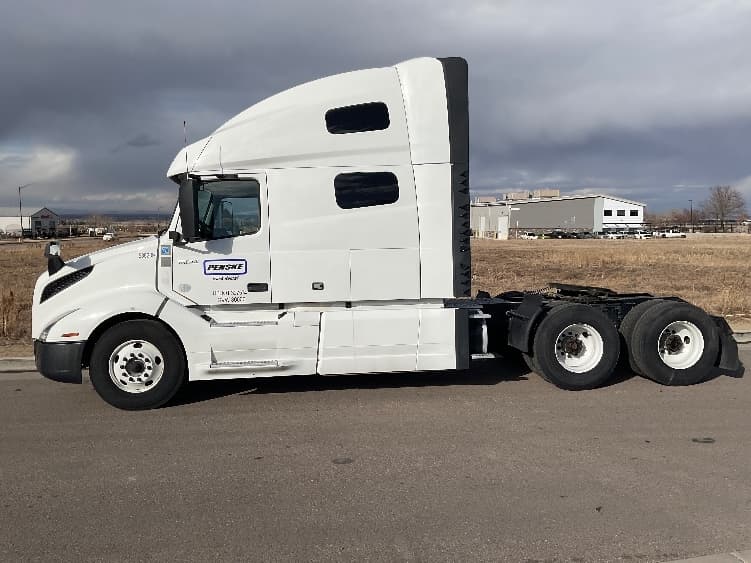 2023 Volvo VNL 760 — photo 4