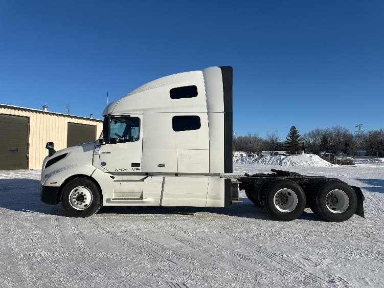 2023 Volvo VNL 760 — photo 4