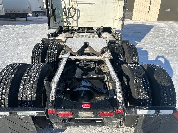 2023 Volvo VNL 760 — photo 6