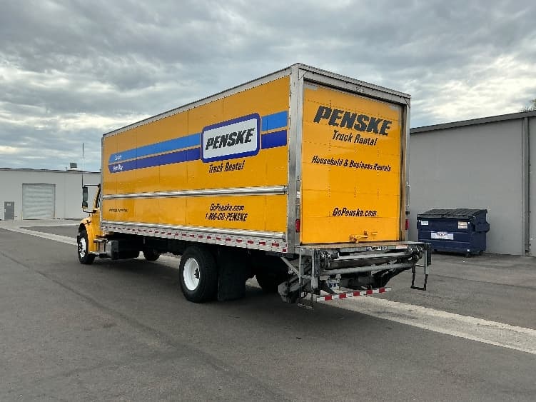 2023 Freightliner M2 106 — photo 6