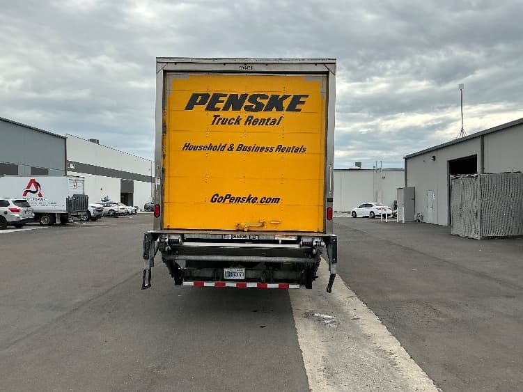 2023 Freightliner M2 106 — photo 7