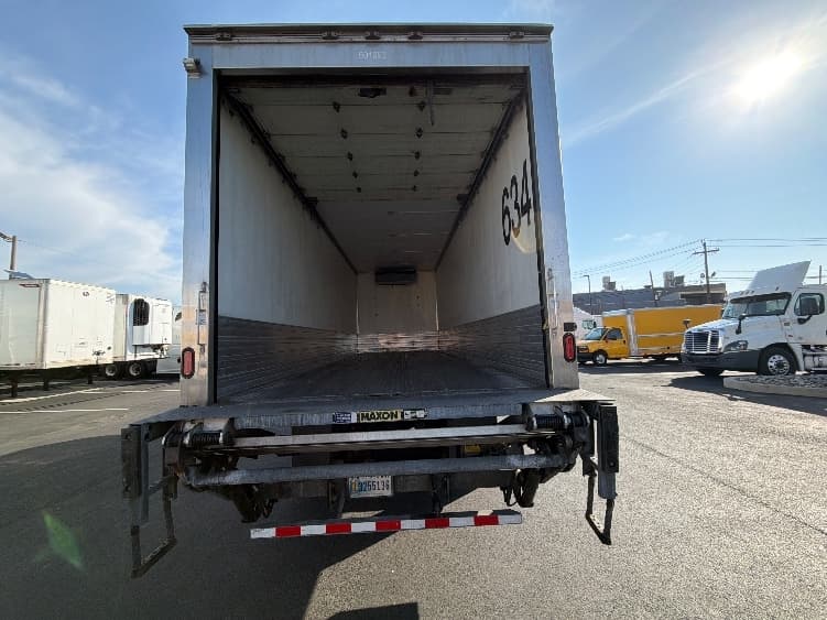 2023 Freightliner M2 106 — photo 8