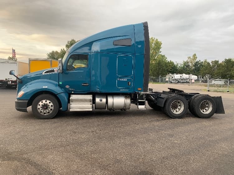 2019 Kenworth T680 — photo 4