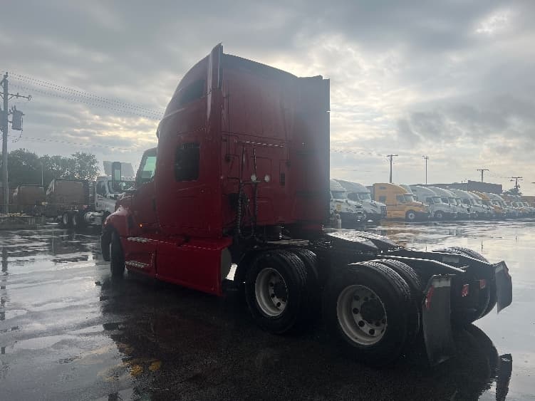 2019 International LT — photo 5