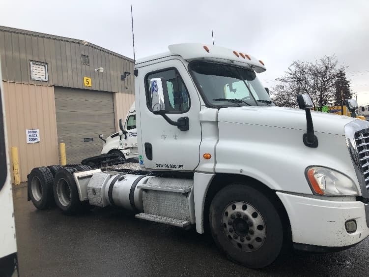 2018 Freightliner Cascadia — photo 8