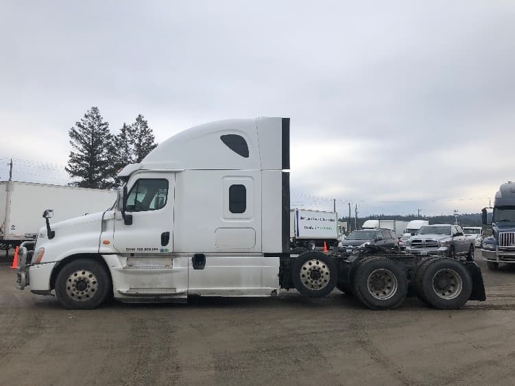 2017 Freightliner Cascadia — photo 4