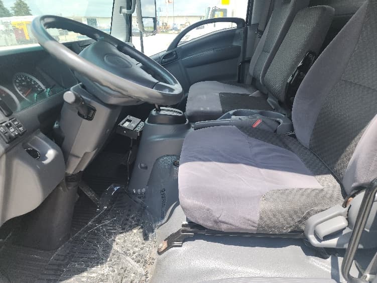 2014 Isuzu NQR — photo 10