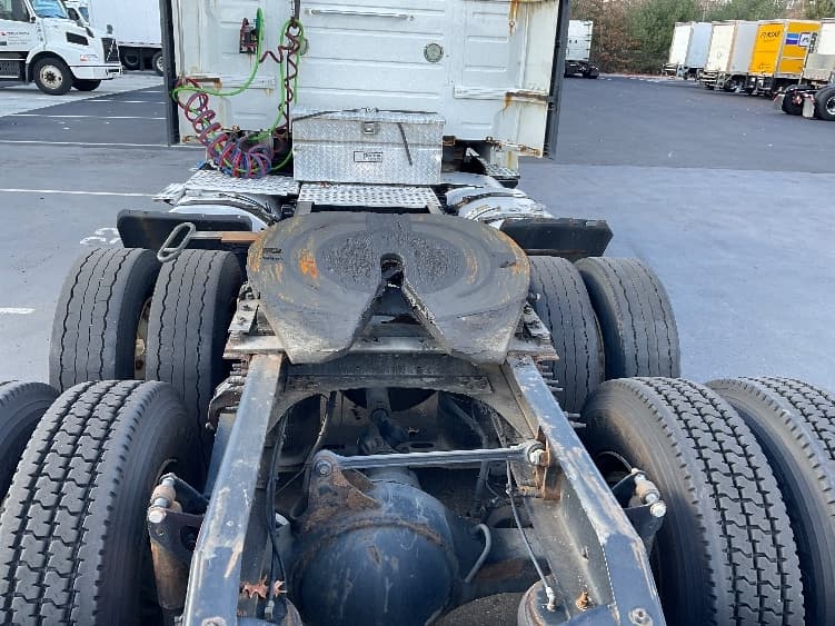 2015 Volvo VNL 300 — photo 6