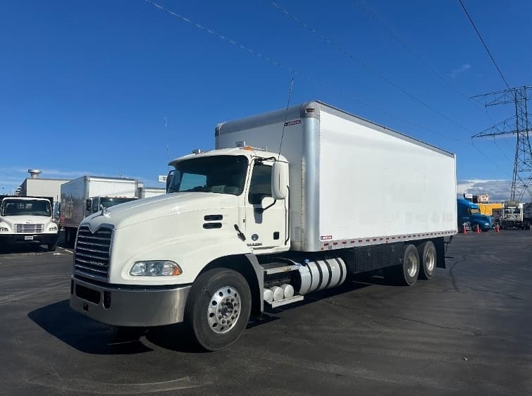 2018 Mack Pinnacle — photo 3