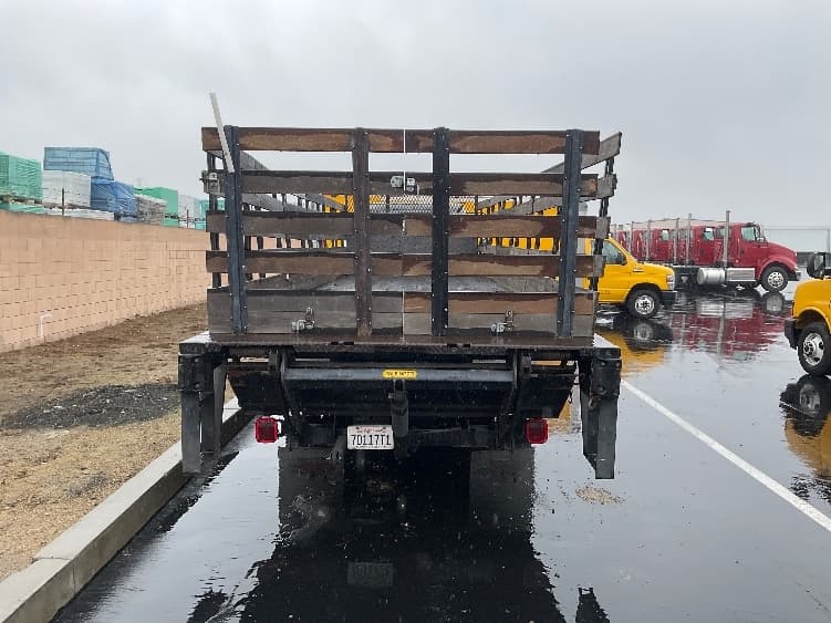 2016 Freightliner M2 106 — photo 7