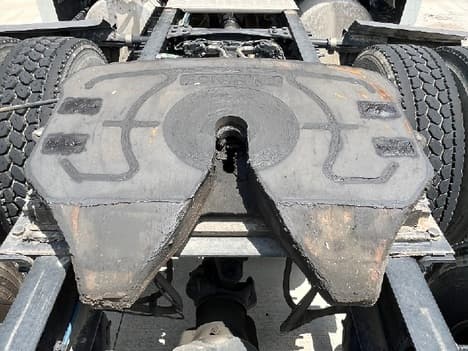 2020 Freightliner Cascadia — photo 10