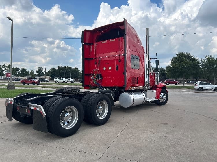 2017 International LoneStar — photo 7