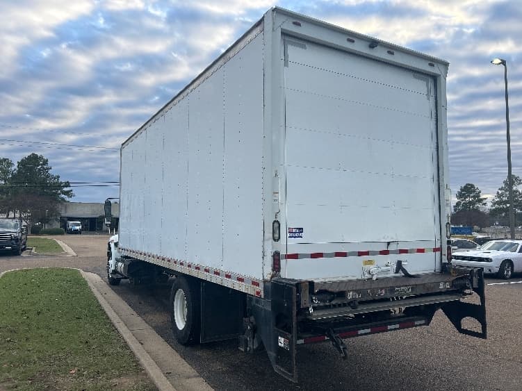 2015 International 4300 — photo 6