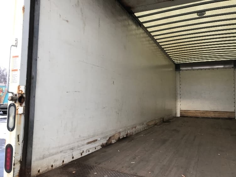 2013 Hino 268 — photo 10