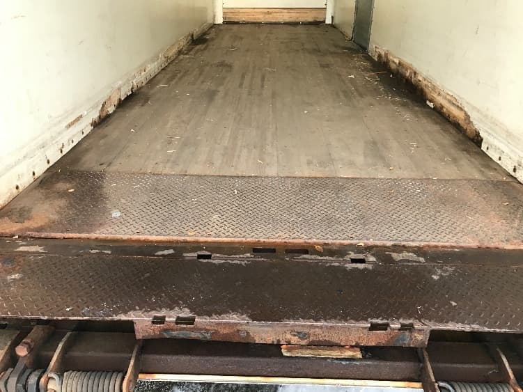 2013 Hino 268 — photo 9