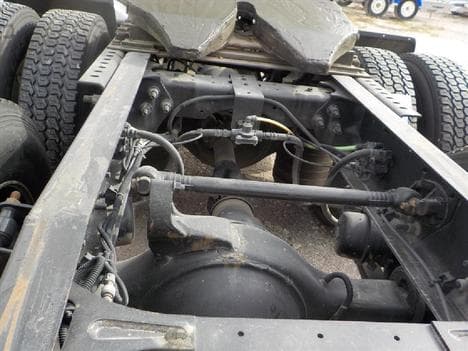 2020 International LT — photo 7