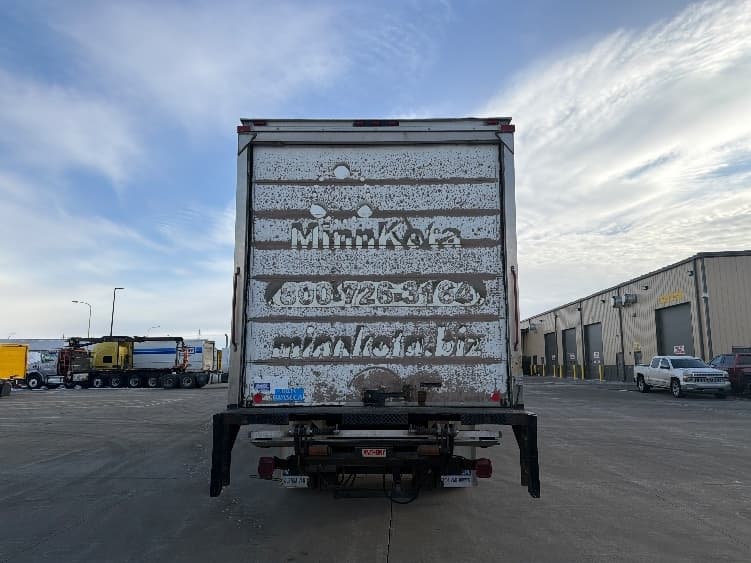 2013 Hino 338 — photo 7