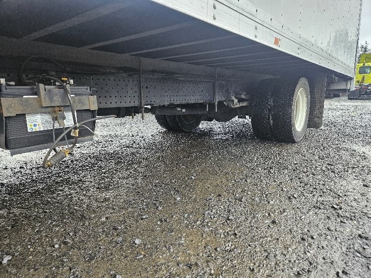 2019 Isuzu NRR — photo 5