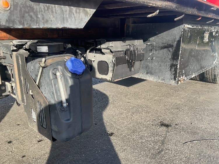 2016 Isuzu NPR — photo 5