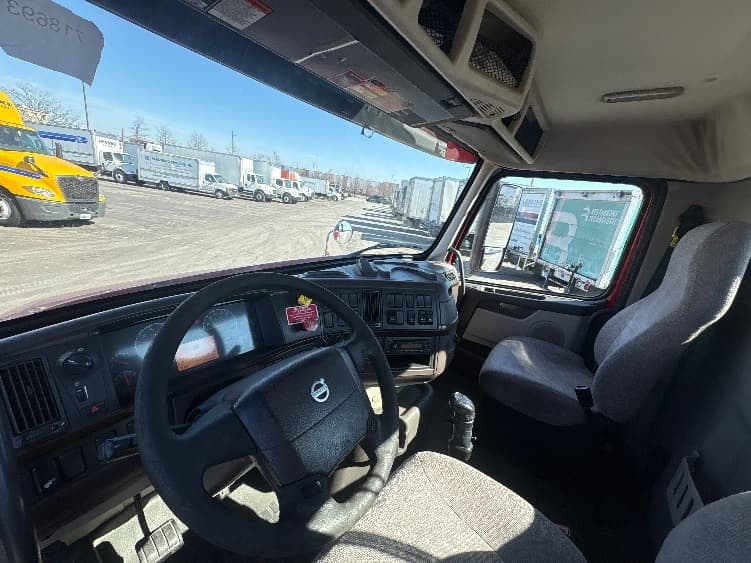 2012 Volvo — photo 10