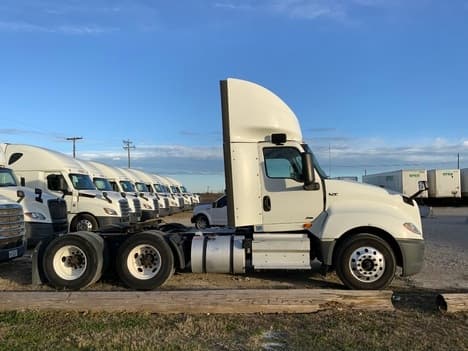 2020 International LT — photo 4