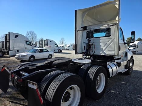 2020 International LT — photo 7