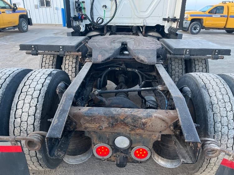 2016 Freightliner Cascadia — photo 6