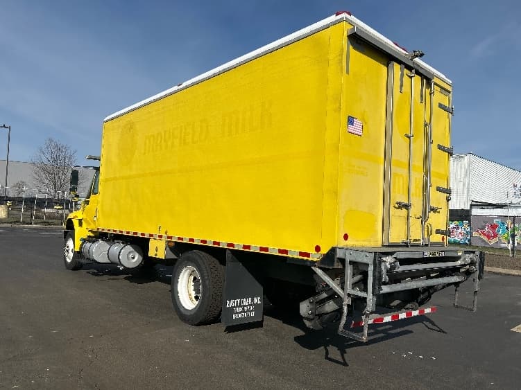 2016 International 4300 — photo 6